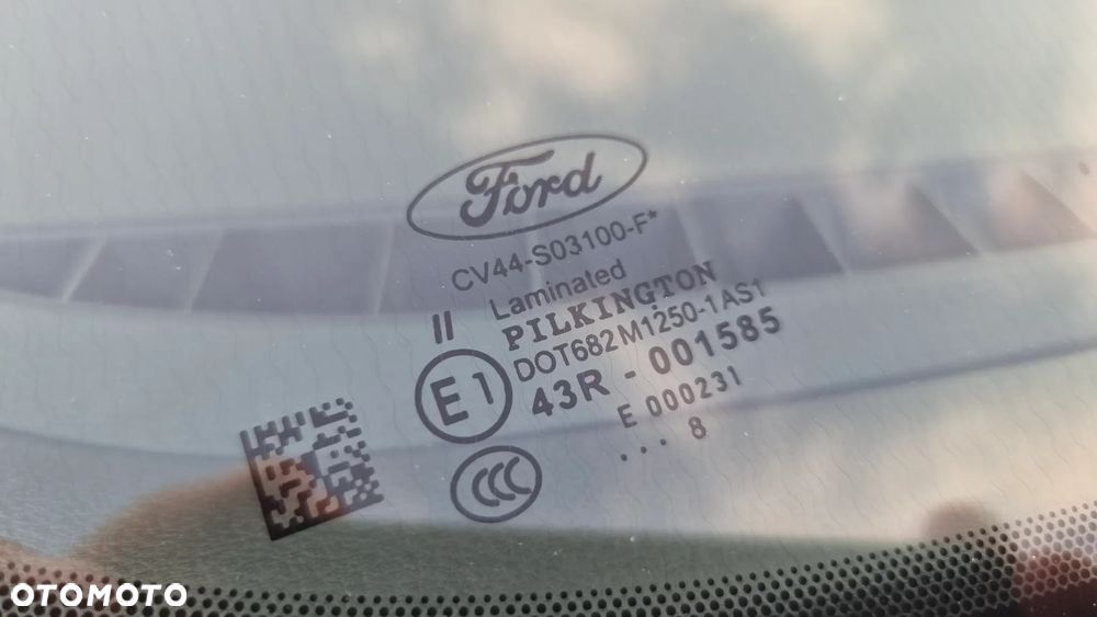 Ford Kuga 1.5 EcoBoost 2x4 Titanium - 34
