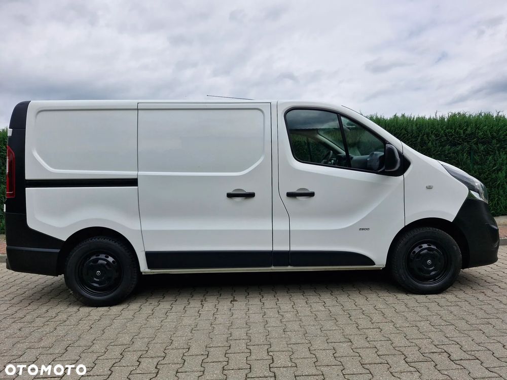 Opel Vivaro - 38
