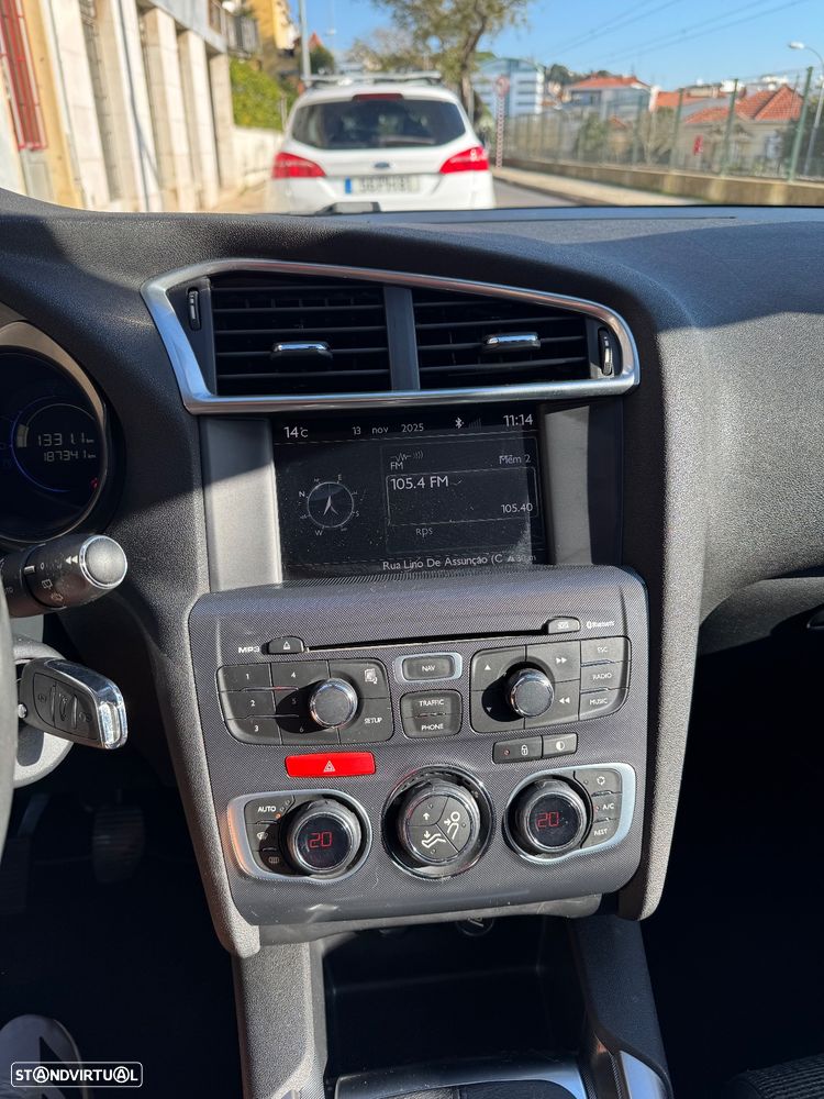 Citroën C4 2.0 HDi Exclusive J17 - 3