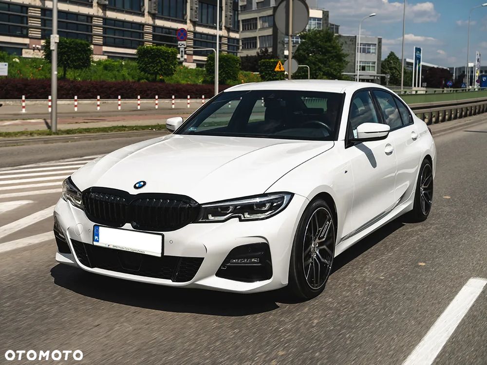 BMW Seria 3 320d xDrive M Sport sport - 2