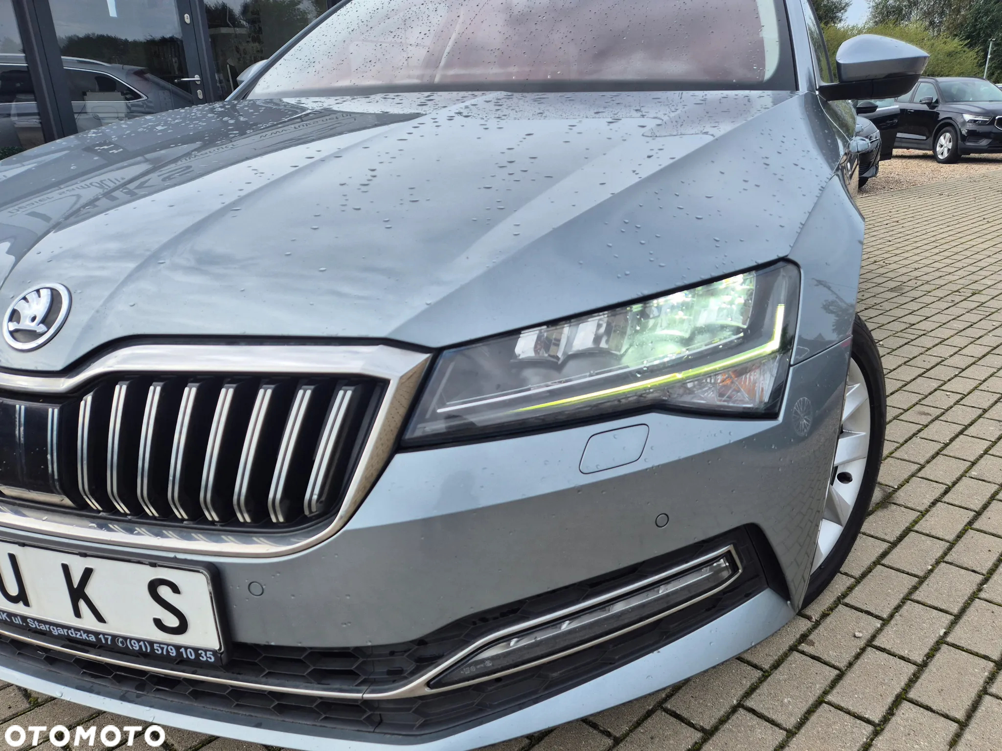 Skoda Superb Combi 1.6 TDI DSG Ambition - 4