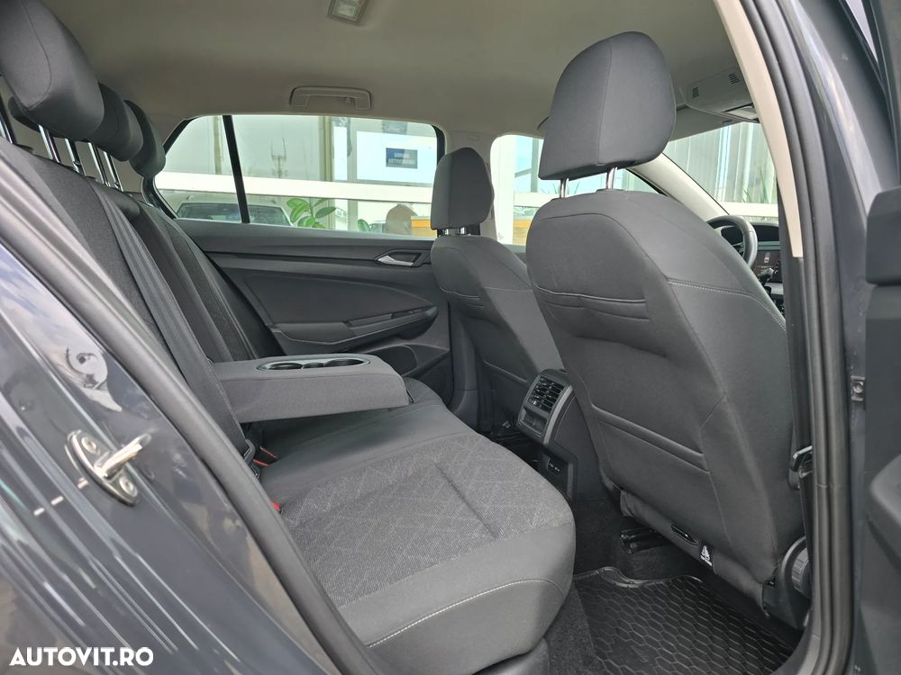 Volkswagen Golf - 13