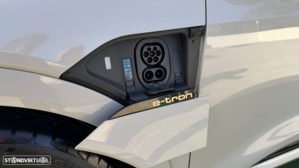 Audi e-tron 55 quattro S line - 17