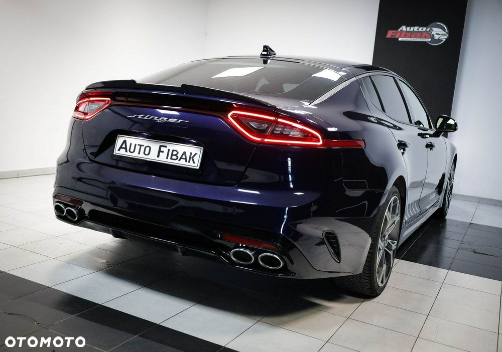 Kia Stinger - 14