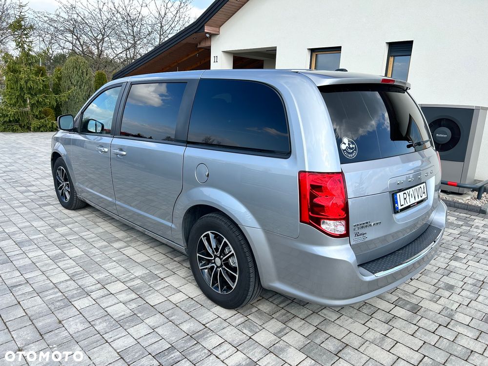 Dodge Grand Caravan 3.6 R/T - 4