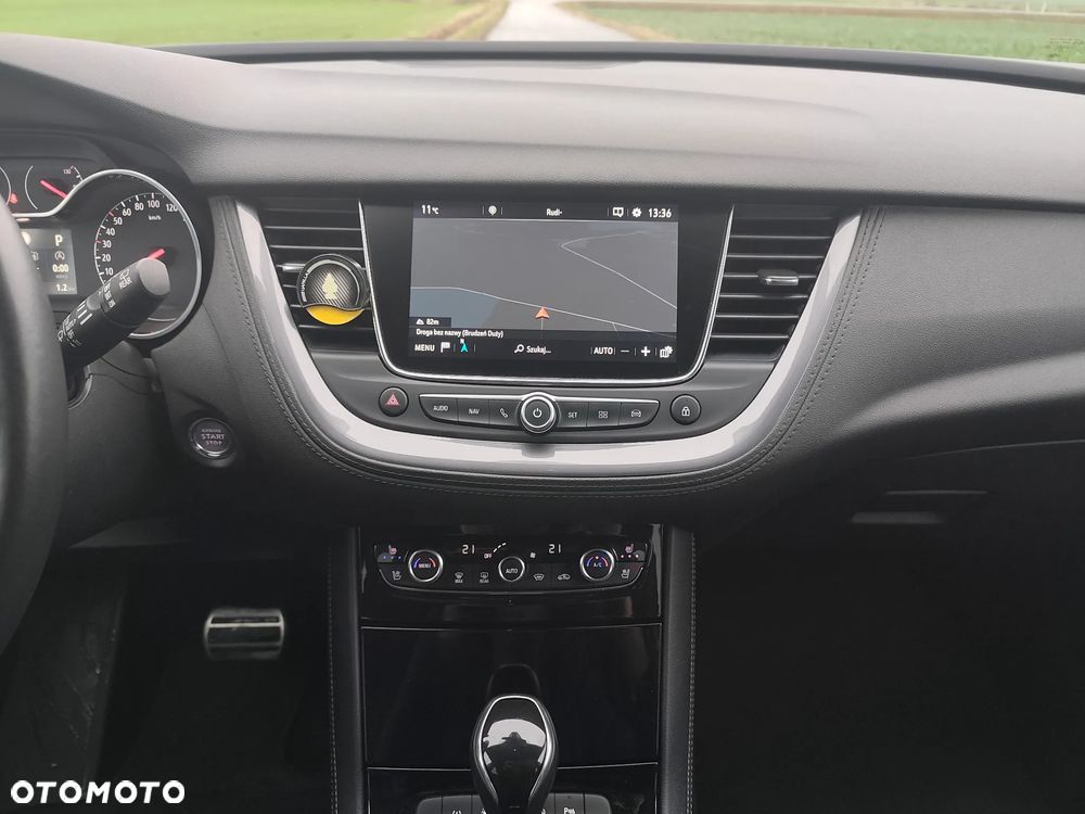 Opel Grandland X 2.0 D Start/Stop Automatik Business Innovation - 16