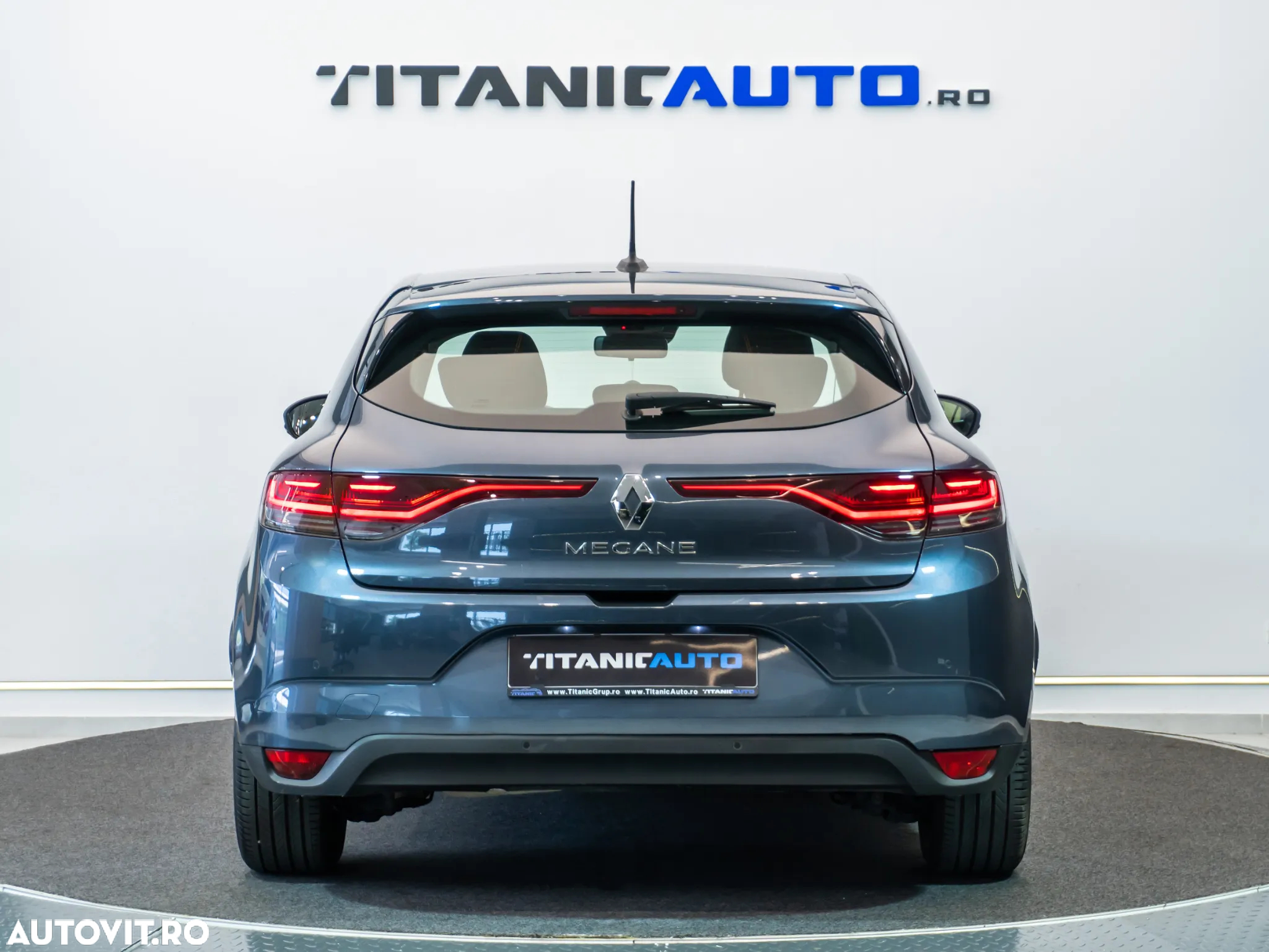 Renault Megane BLUE dCi 115 EDC BUSINESS EDITION - 9