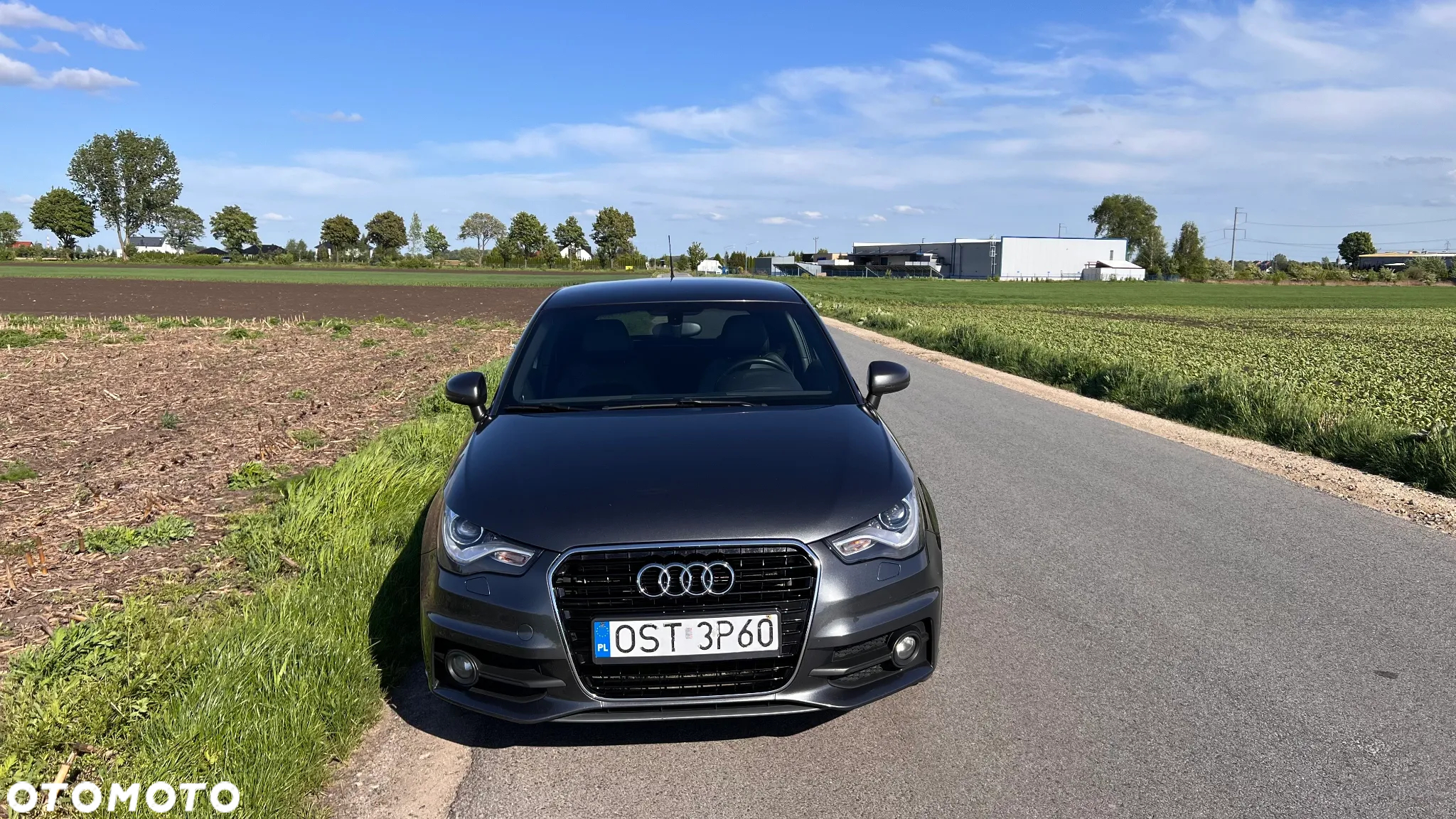 Audi A1 2.0 TDI S line Sportpaket - 2