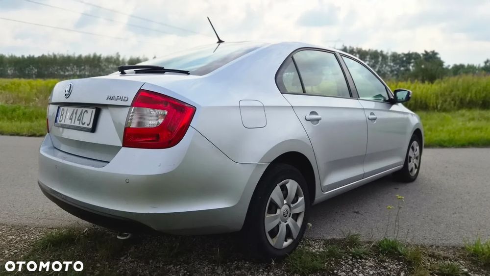 Skoda RAPID 1.6 TDI DPF Style - 4