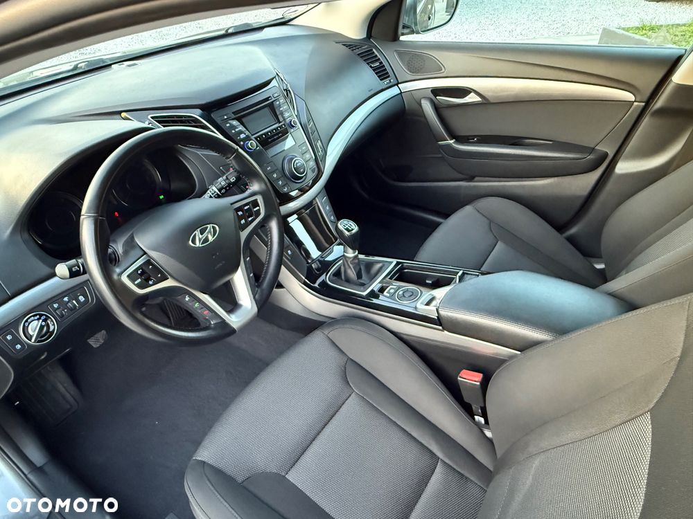 Hyundai i40 - 19