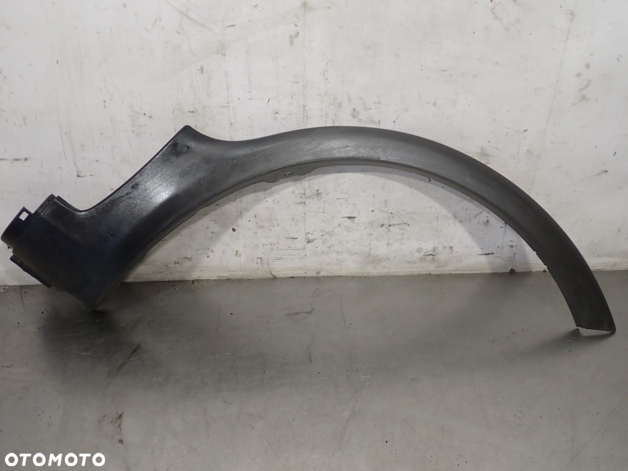 LISTWA BŁOTNIKA FIAT SEDICI 1.9JTD 77211-79JAR - 1