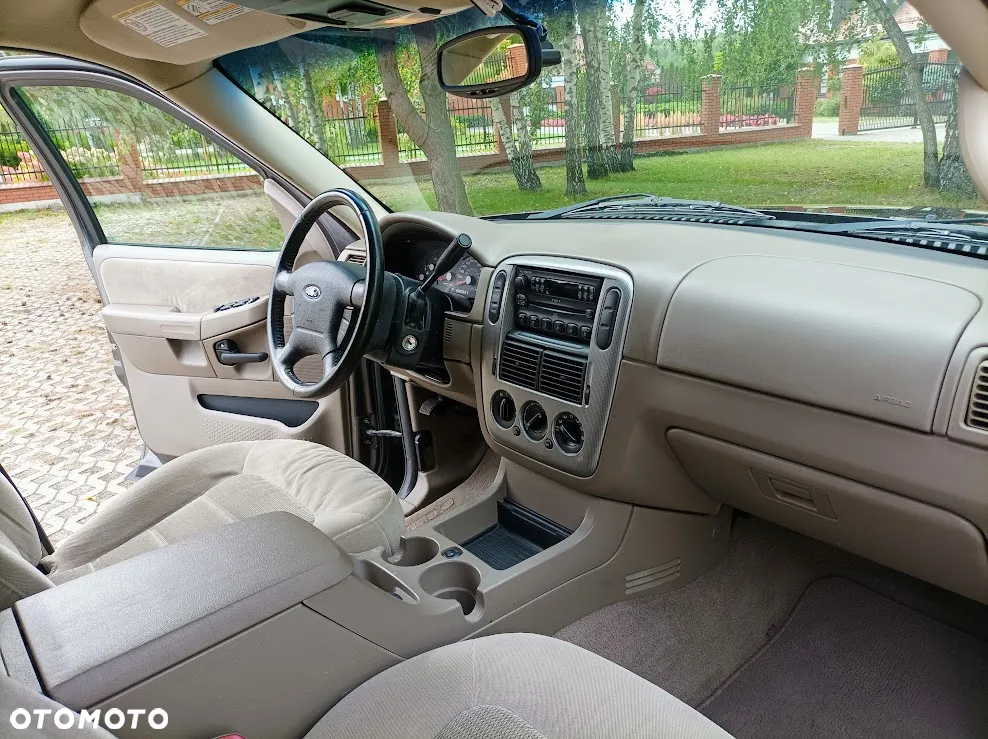 Ford Explorer 4.0 - 10