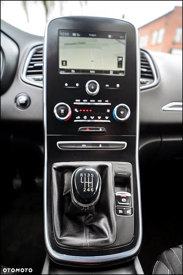 Renault Scenic ENERGY TCe 115 LIMITED - 24