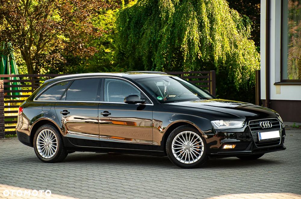 Audi A4 Avant 2.0 TDI DPF clean diesel multitronic Ambiente - 11