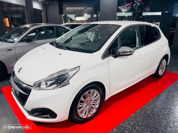 Peugeot 208 1.2 PureTech Style EAT6