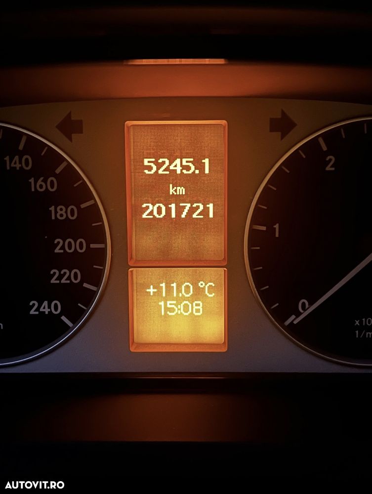 Mercedes-Benz B 200 - 11