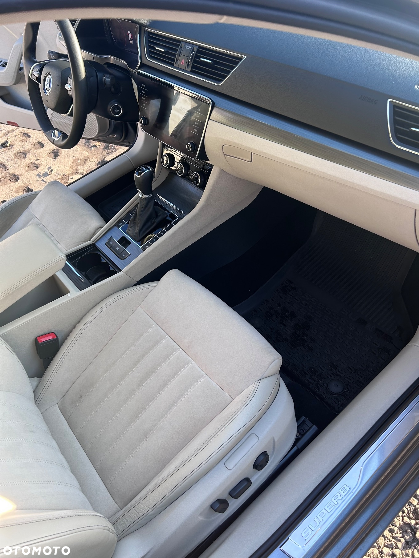 Skoda Superb 2.0 TDI SCR Style DSG - 8