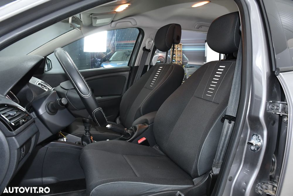 Renault Megane dCi 110 FAP Expression - 15