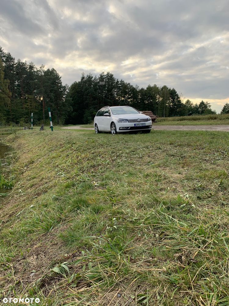 Volkswagen Passat 1.6 TDI DPF BlueMot Comfortline - 6