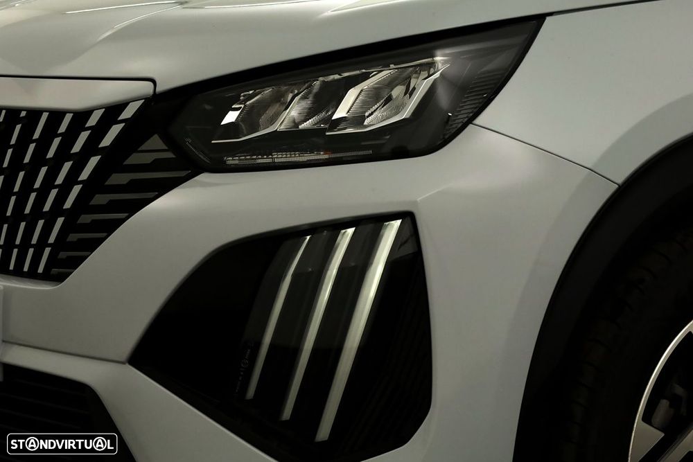 Peugeot 2008 1.2 PureTech Allure - 6