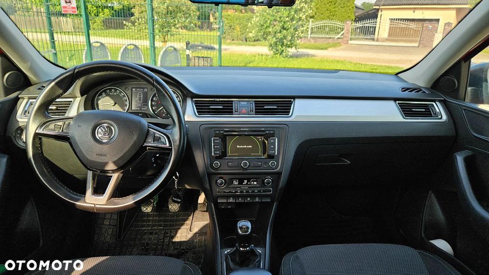 Skoda RAPID Spb 1.6 TDI DPF Elegance Max - 5