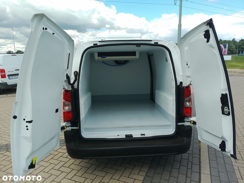 Toyota Proace Berlingo Partner Combo Doblo L2 Izoterma Chłodnia 230V Salon PL 3 osoby 2 EUPal 2,5 DMC - 15