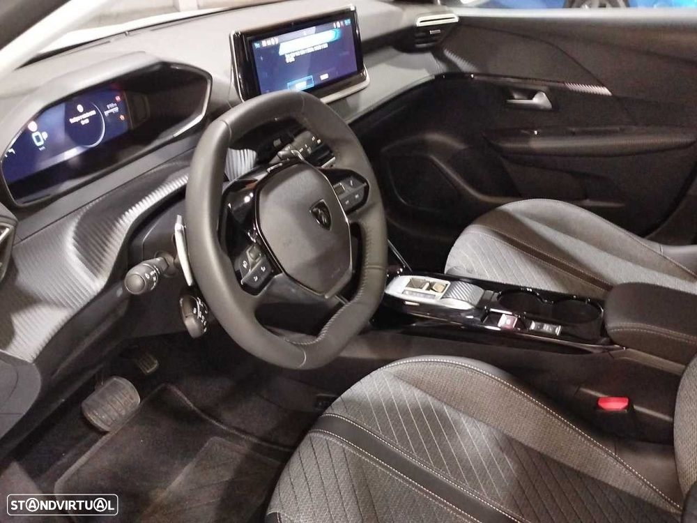 Peugeot 208 1.2 PureTech Allure Pack EAT8 - 11
