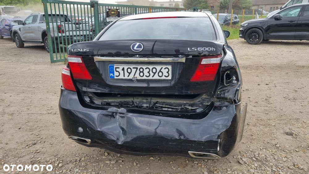 Lexus LS 600h Ambience h - 9