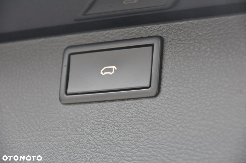 Volkswagen Multivan 2.0 BiTDI L1 Edition DSG - 8