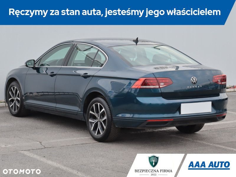 Volkswagen Passat - 6