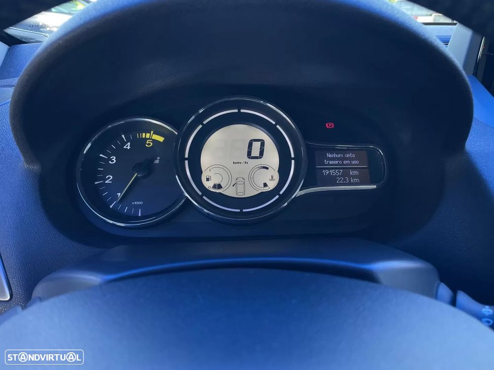 Renault Mégane 1.5 dCi Dynamique S - 14