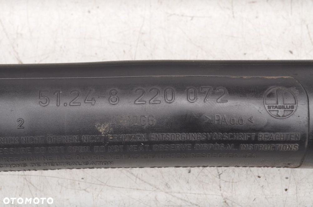 BMW 5 E39 SIŁOWNIKI KLAPY KOMPLET 8220072 - 2