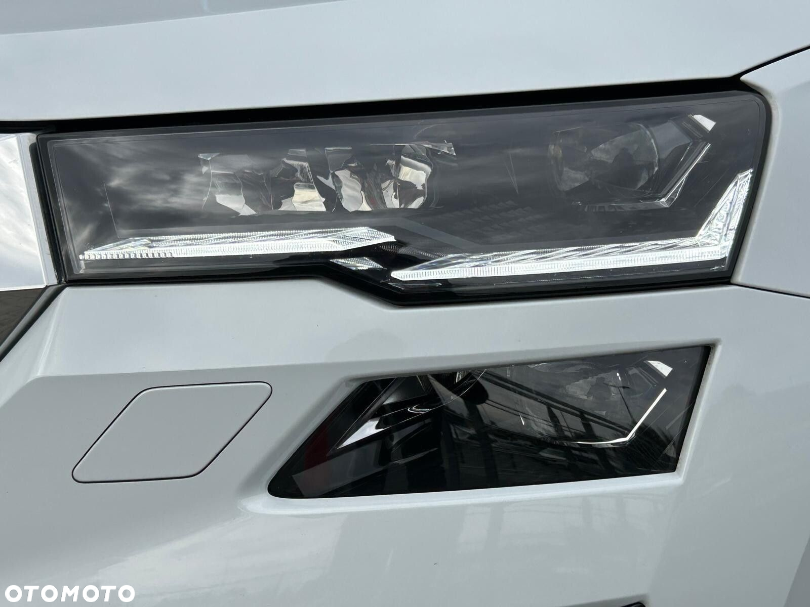 Skoda Karoq 1.5 TSI ACT Selection DSG - 35