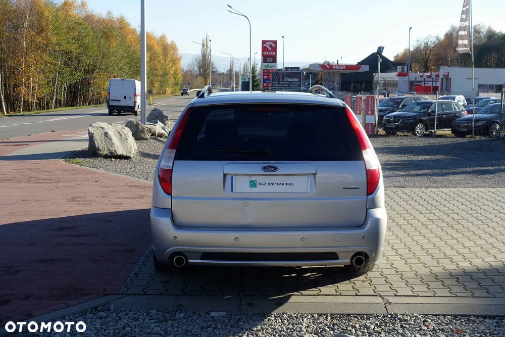 Ford Mondeo 3.0 V6 ST 220 - 6