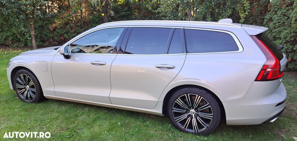 Volvo V60 T6 AWD Twin Engine Geartronic Momentum Pro - 4