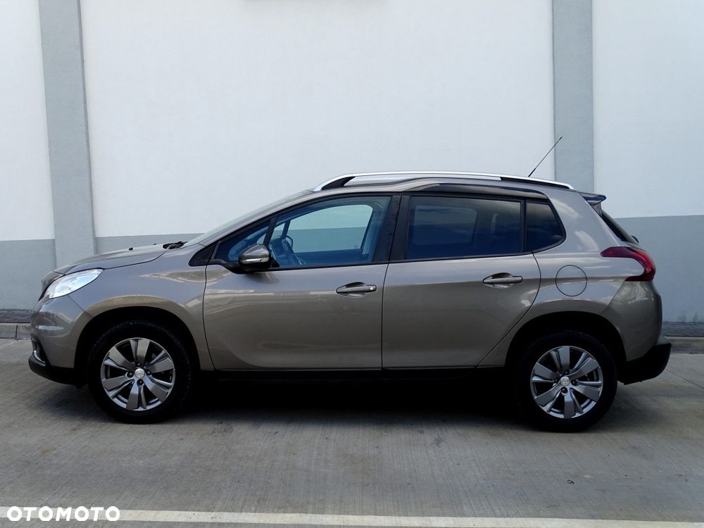 Peugeot 2008 1.6 BlueHDi Style - 4