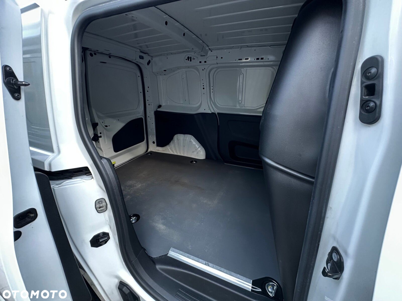 Toyota ProAce Active - 12