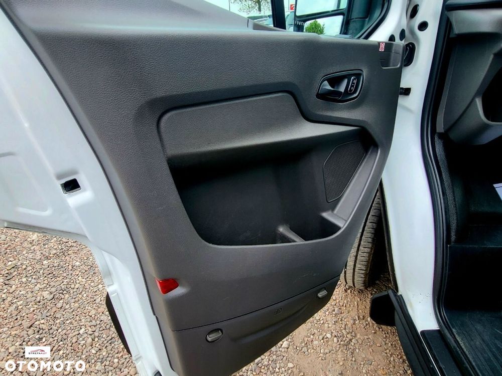 Ford Transit - 26