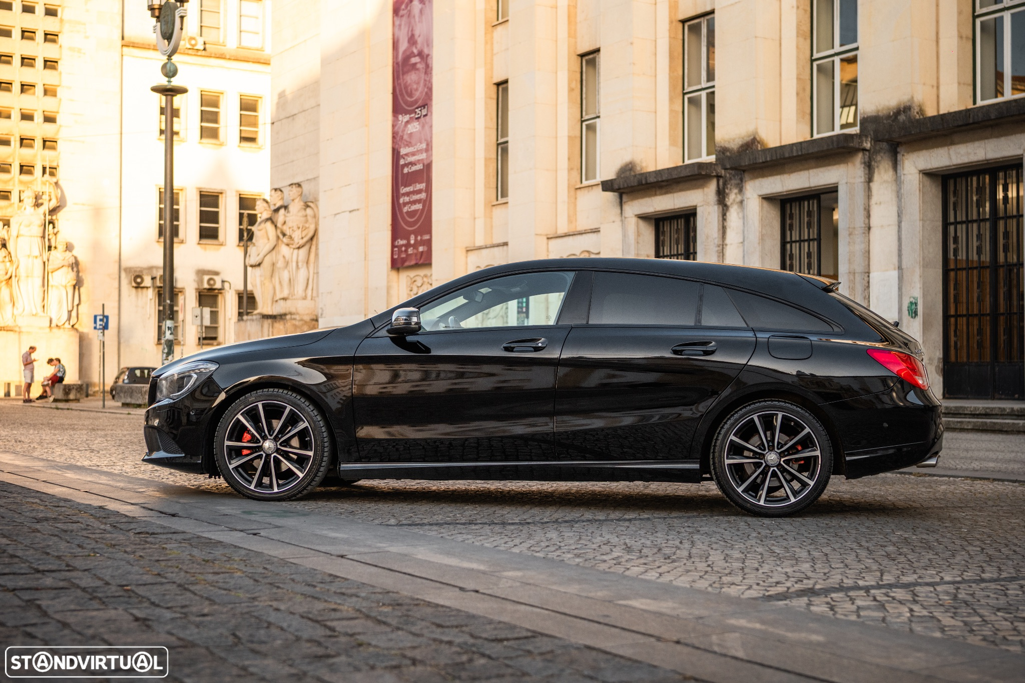 Mercedes-Benz CLA 200 d Shooting Brake Urban - 4