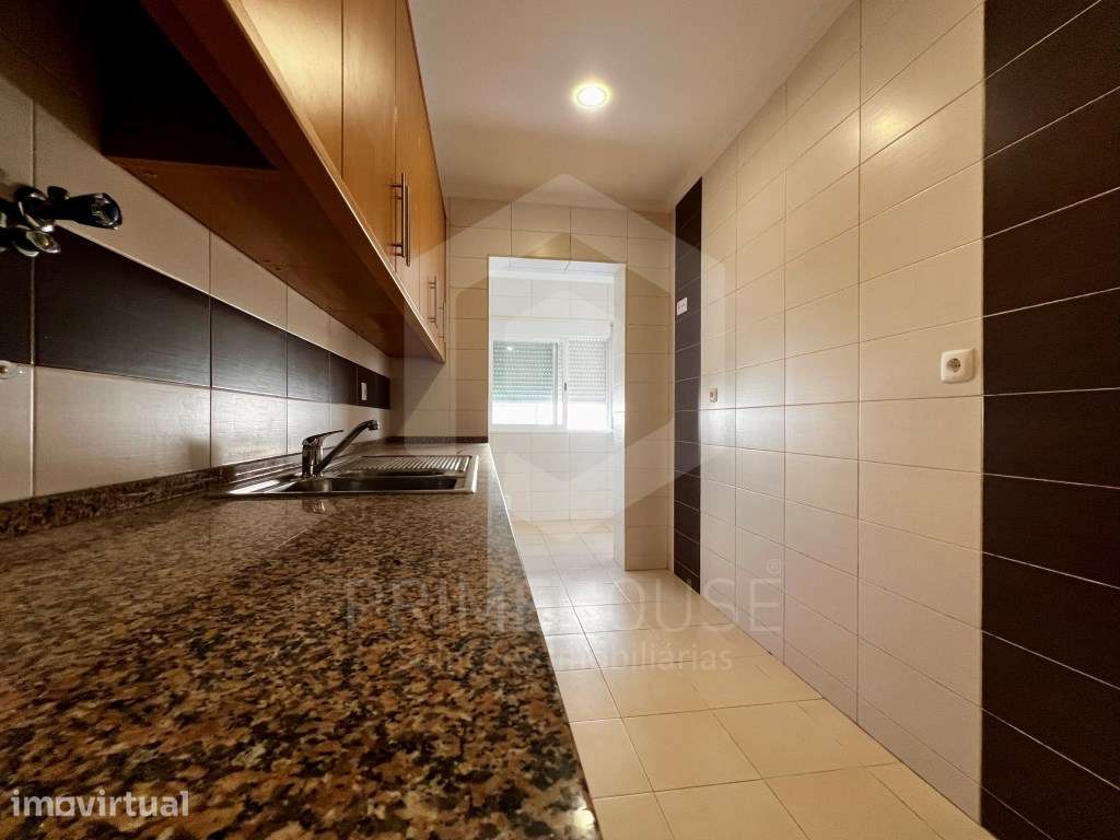 Apartamento T2+1 recuperado com terraço no Fogueteiro, Seixal. - Grande imagem: 4/26