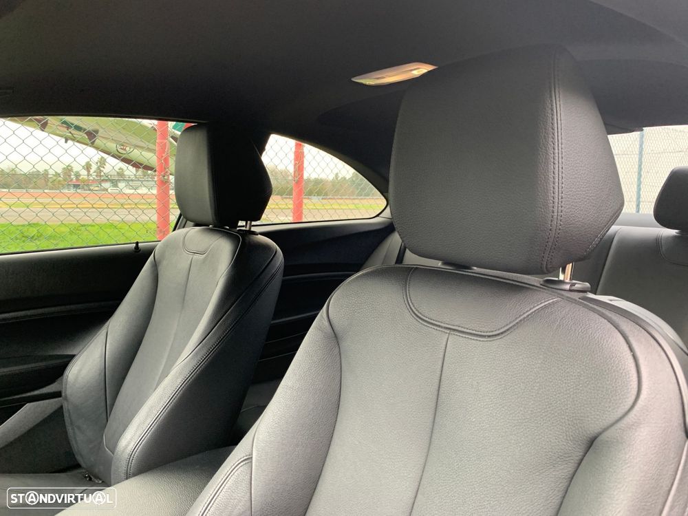 BMW 228 i Pack M Auto - 11