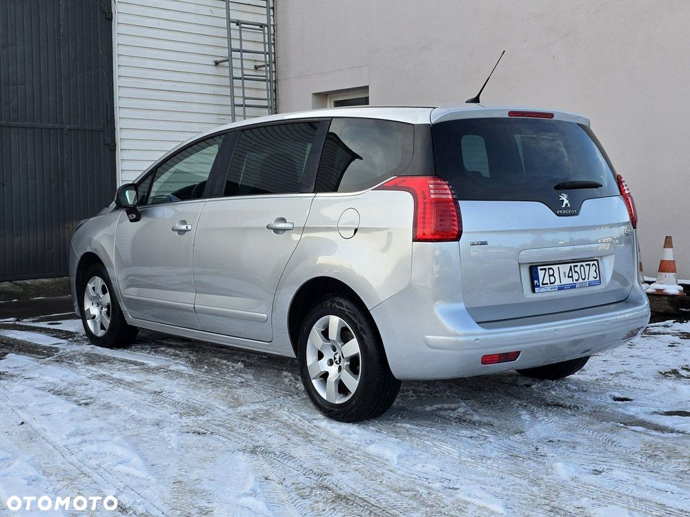 Peugeot 5008 - 3