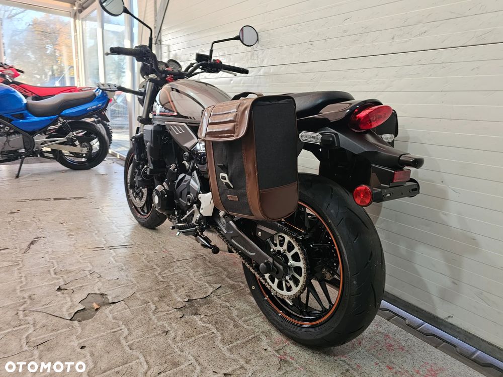 Kawasaki Z 650 RS - 17