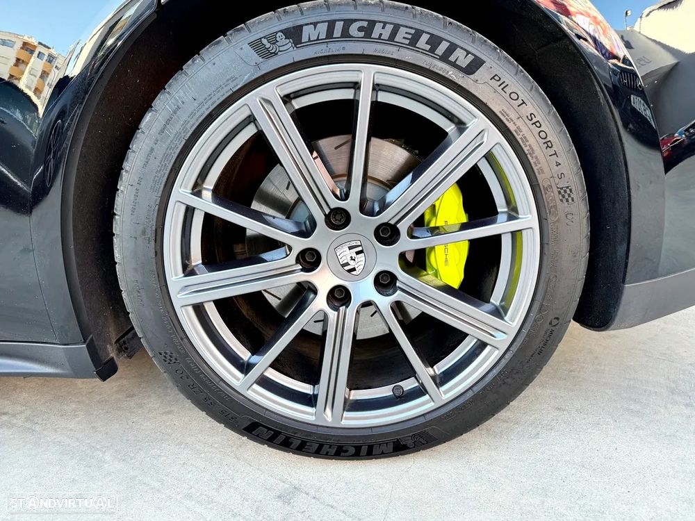 Porsche Panamera 4 E-Hybrid - 53