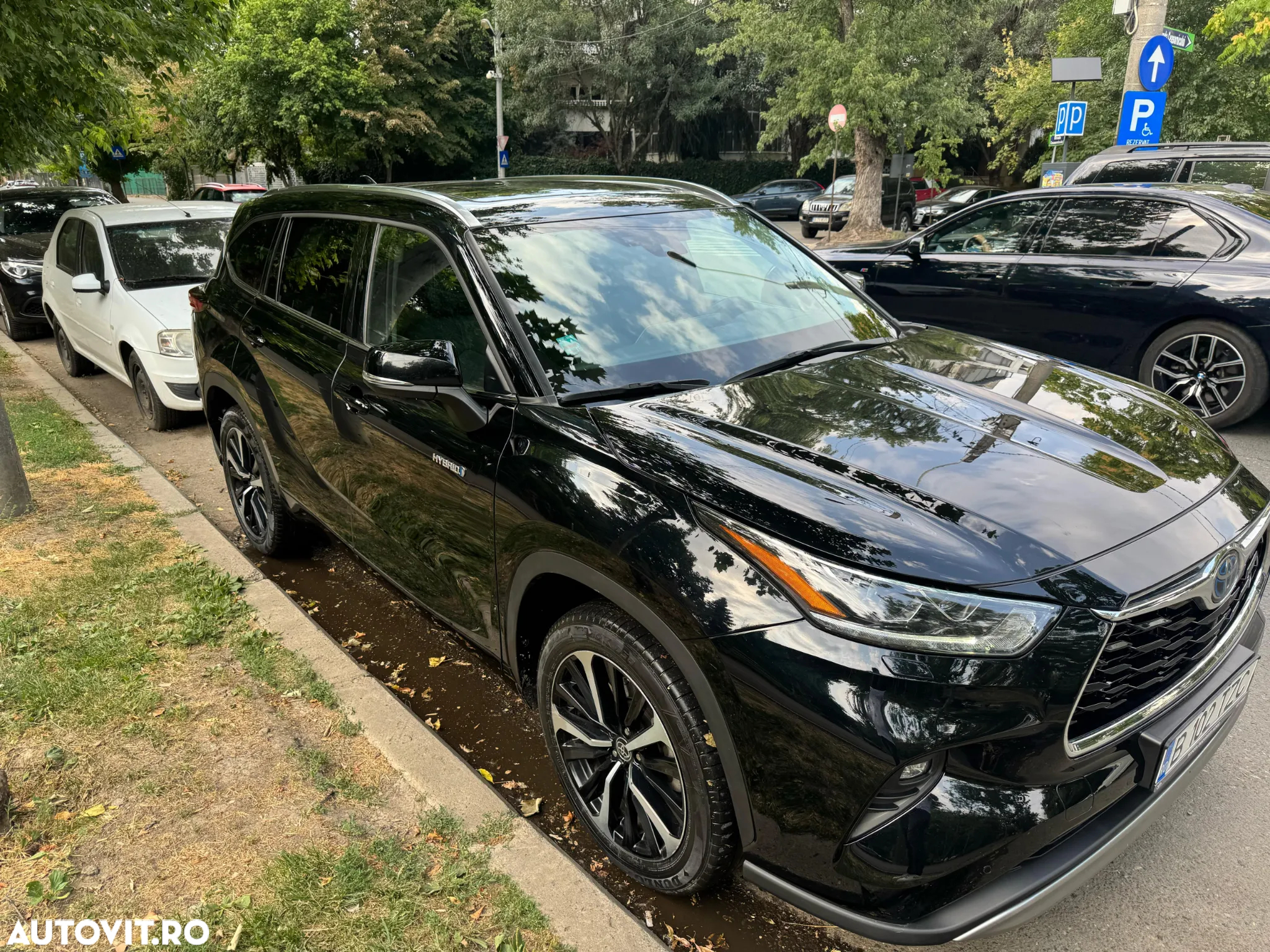 Toyota Highlander 2.5 L Hybrid Dynamic Force 248CP Luxury Metallic - 3