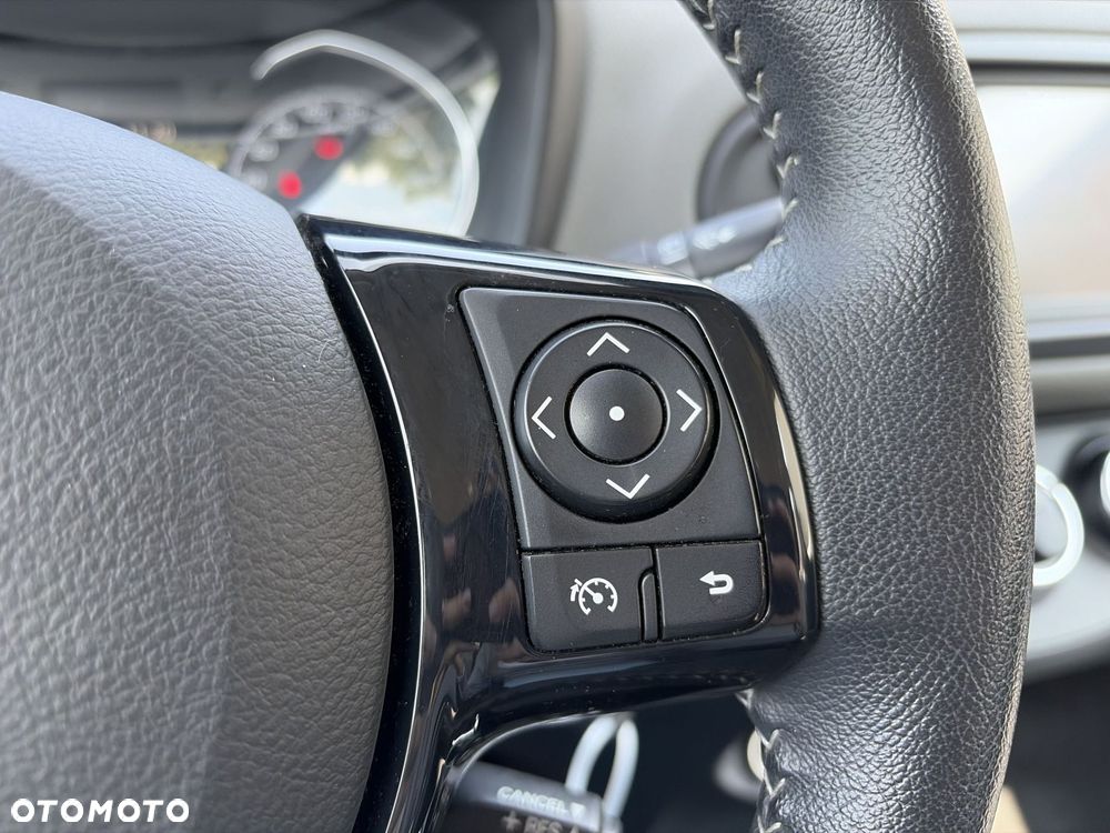 Toyota Yaris - 23