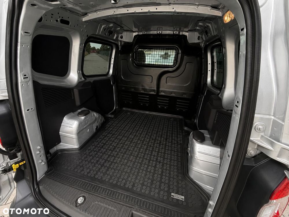 Ford TRANSIT COURIER - 27