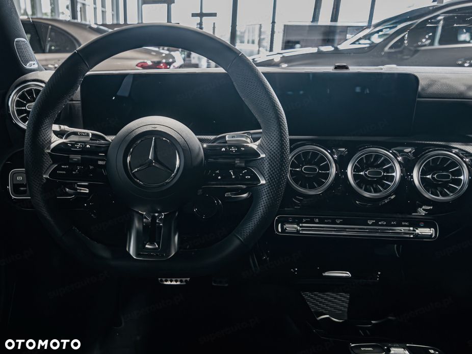Mercedes-Benz Klasa A 35 AMG 4-Matic 8G-DCT - 12