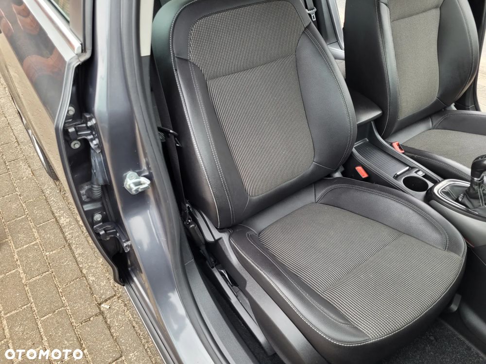 Opel Astra 1.4 Turbo Cosmo - 23