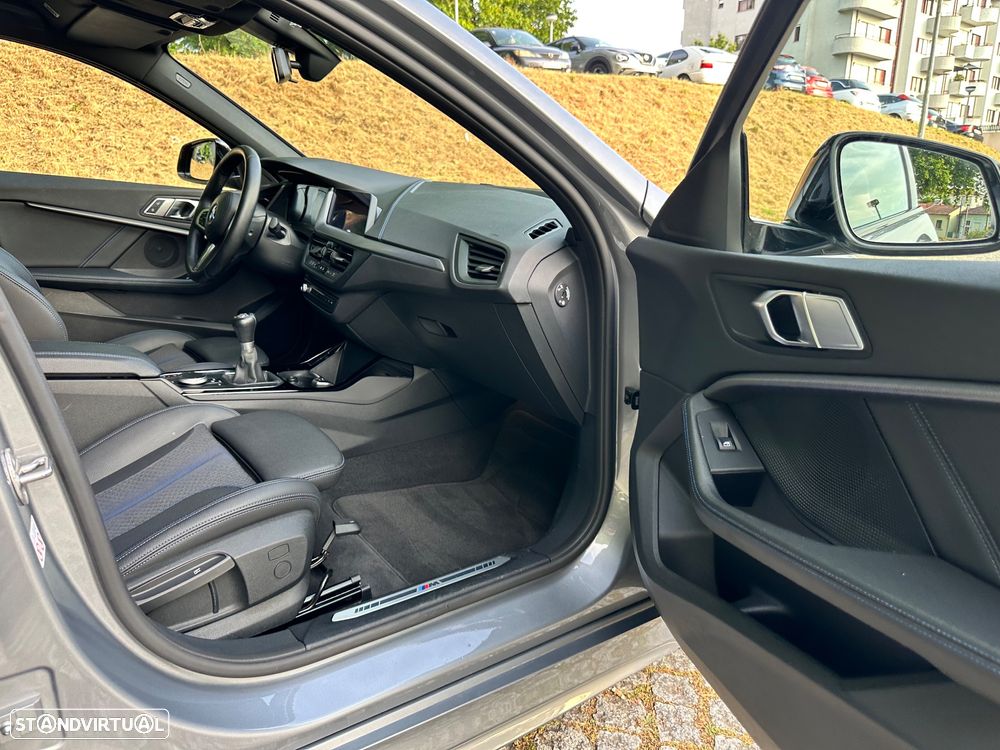 BMW 116 d Pack Desportivo M - 31